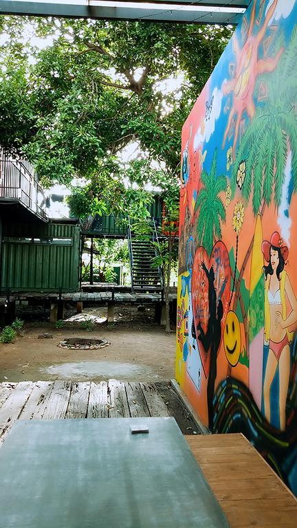 Hangover Hostels @ Colombo Intl Airport Katunayaka Dış mekan fotoğraf